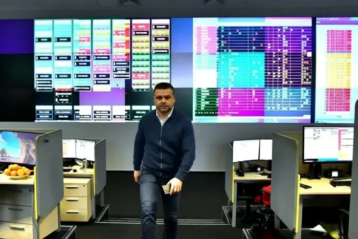 comasare instituții