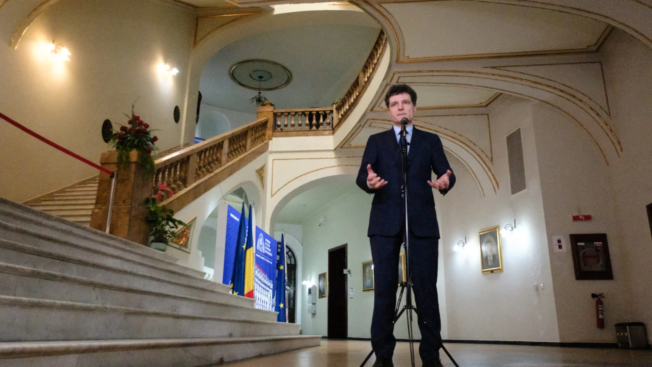 Analiză dură la Budapesta – românia este o țară deprimată în prag de haos