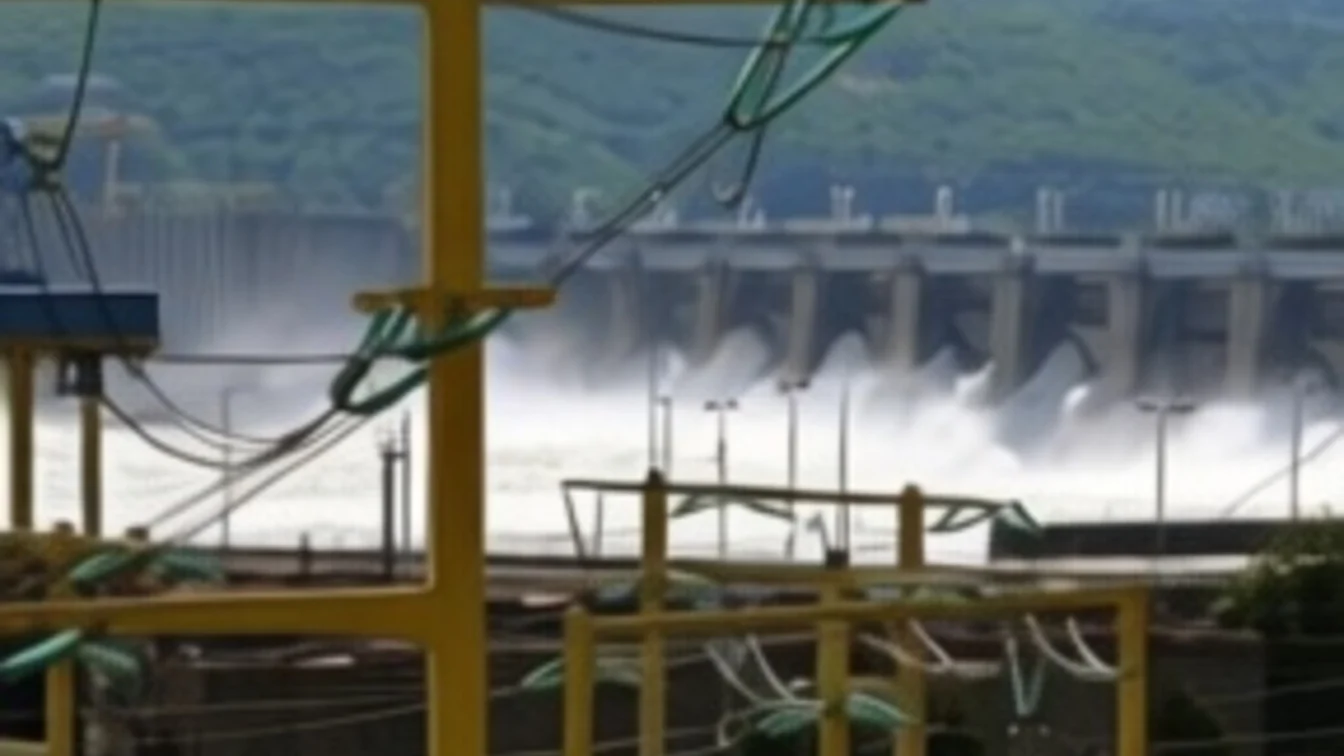 Producția hidro a crescut cu 46% dar termocentralele și nuclearul au scăzut