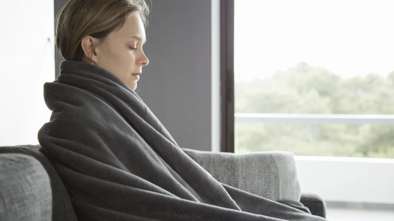 Mulți cred că e un semn rău. Ce spun psihologii despre cei care preferă singurătatea