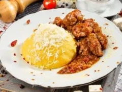 tochitura moldoveneasca