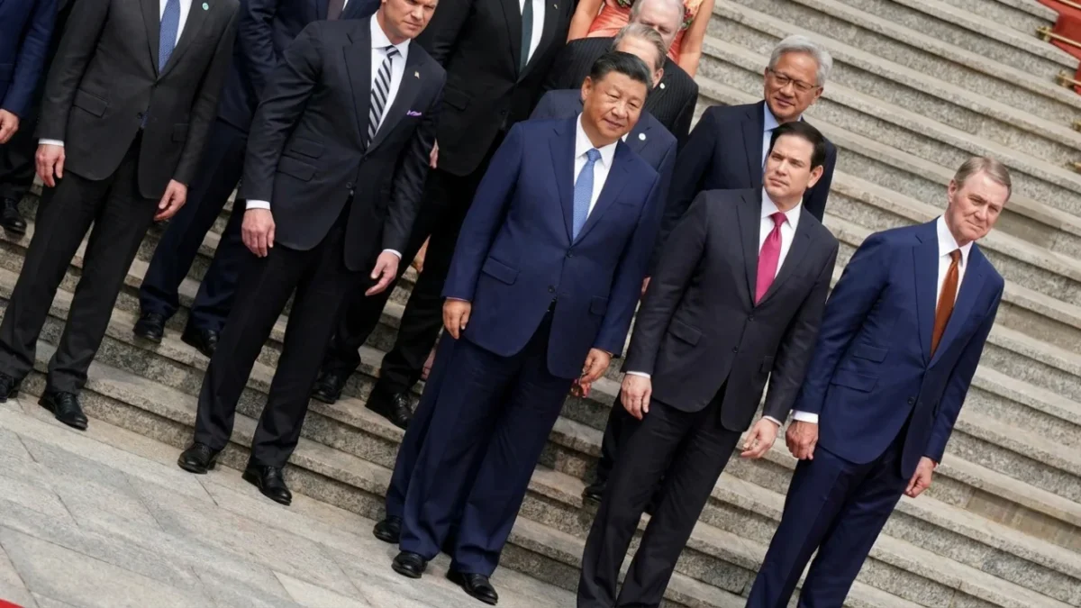 China își deschide porțile afacerilor. Anunțul lui Xi Jinping pentru șefii Nvidia, Tesla și Apple China afaceri