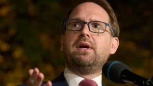 Dominic Fritz fuziune PNL
