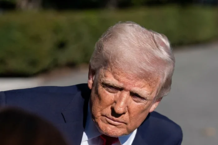 Donald Trump ameninta Iranul