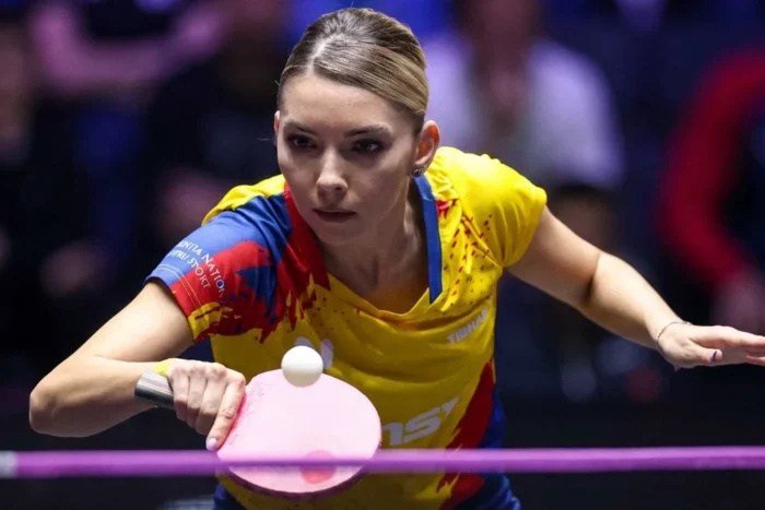 Echipa feminina tenis de masa
