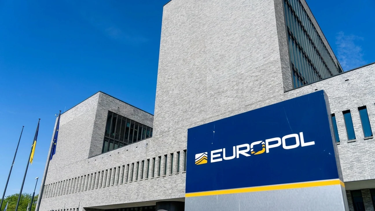 Europol a blocat 14.200 de conturi online ale Gardienilor Revoluției din Iran. Operațiune masivă în 19 state.