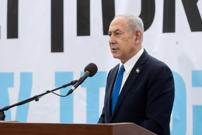 Armata israeliană preia controlul asupra a 70% din Fâșia Gaza. Netanyahu ordonă extinderea ocupației. Fâșia Gaza