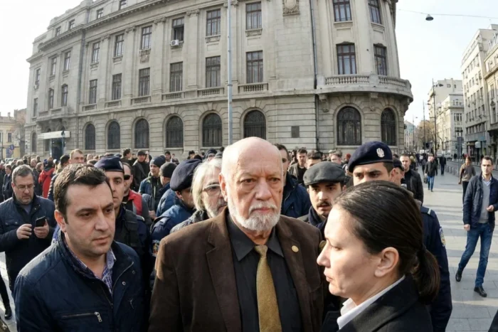 Instanța a decis soarta conacului lui Gelu Voican Voiculescu. Fostul demnitar a pierdut procesul cu fiica sa. Gelu Voican Voiculescu
