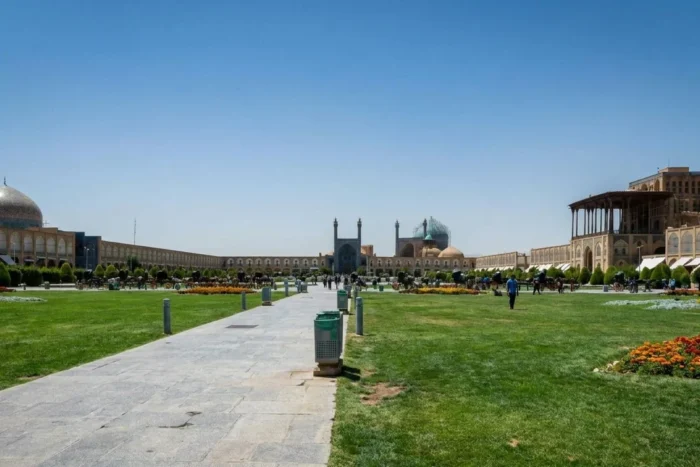 Iran turism razboi