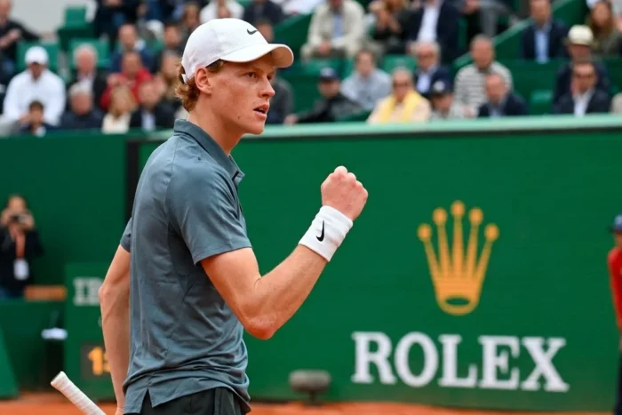 Jannik Sinner debuteaza cu o victorie la Roma. Sorana Cirstea o elimina pe Aryna Sabalenka Jannik Sinner