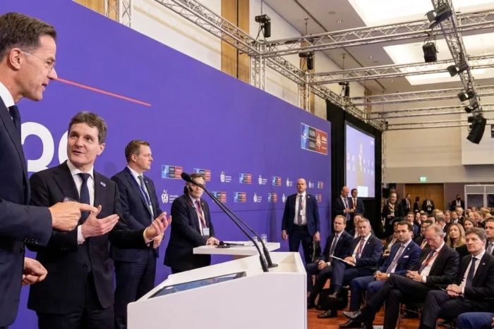 Mark Rutte meniu Summit B9