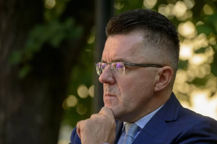 Printul Nicolae propune 10 Mai ca zi nationala. AUR isi asuma proiectul in Parlament Prințul Nicolae 10 Mai AUR