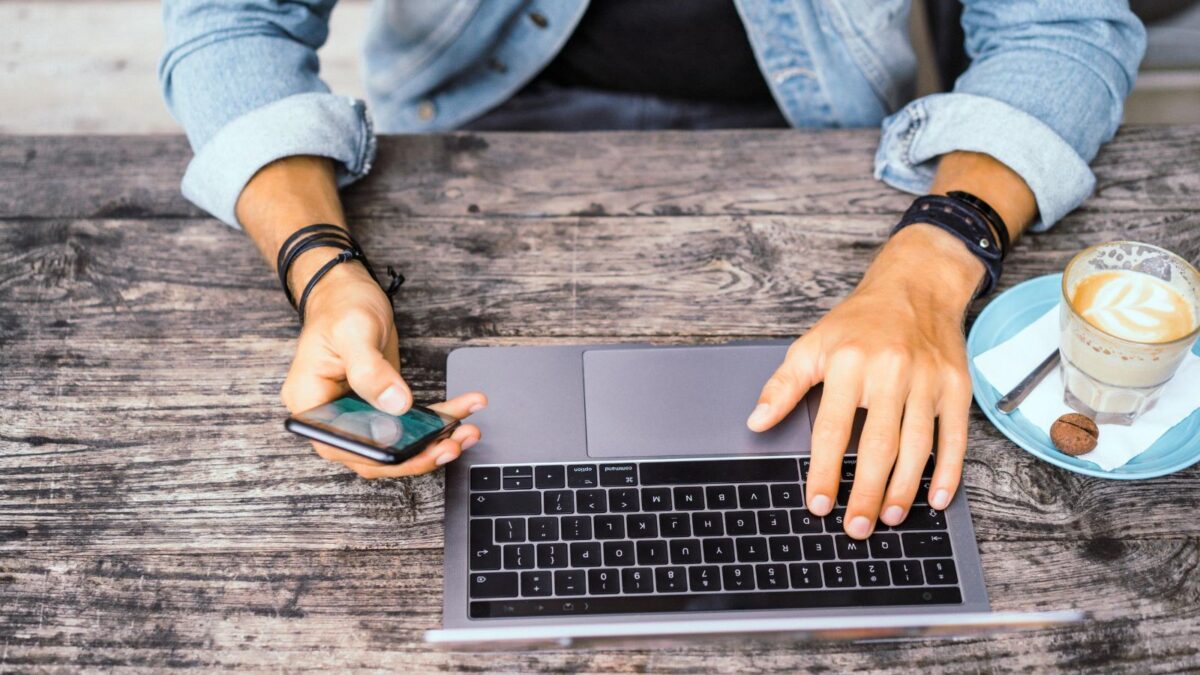 Domeniul tău poate valora mai mult decât site-ul. Problema apare când îl pierzi RB8wIyj 1
