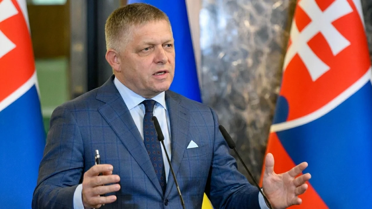 Robert Fico merge la Moscova de Ziua Victoriei. Cancelarul german critica vizita premierului slovac