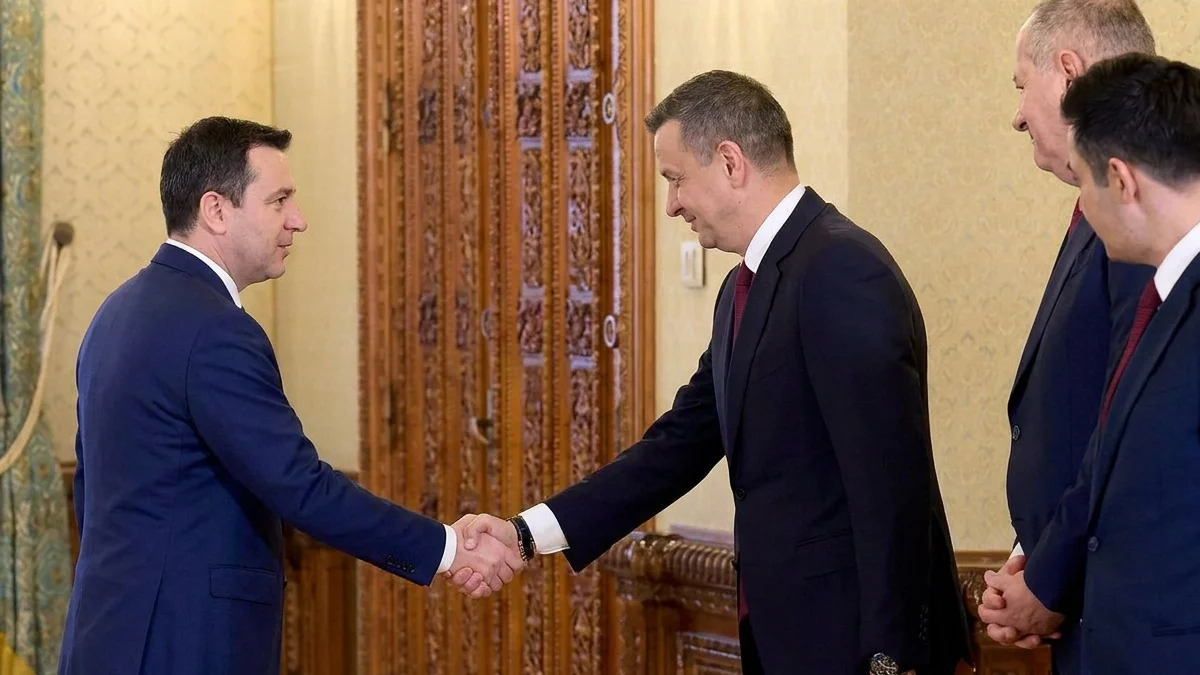 Tensiuni uriașe pe scena politică. Ce decizie a luat PSD despre premierul cu 85% încredere negativă