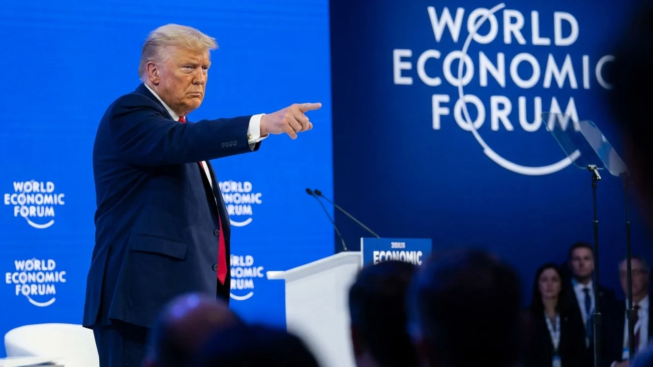 Trump ordonă distrugerea dronelor iraniene în Strâmtoarea Ormuz. Trei nave americane atacate