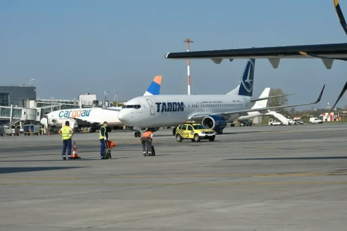 TAROM își restrânge flota la 14 avioane și 27 de rute. Restructurare aprobată de Comisia Europeană. TAROM