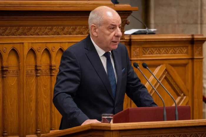 Președintele Ungariei a respins cererea prim-ministrului de a demisiona. Conflict instituțional la Budapesta. Tamás Szujok