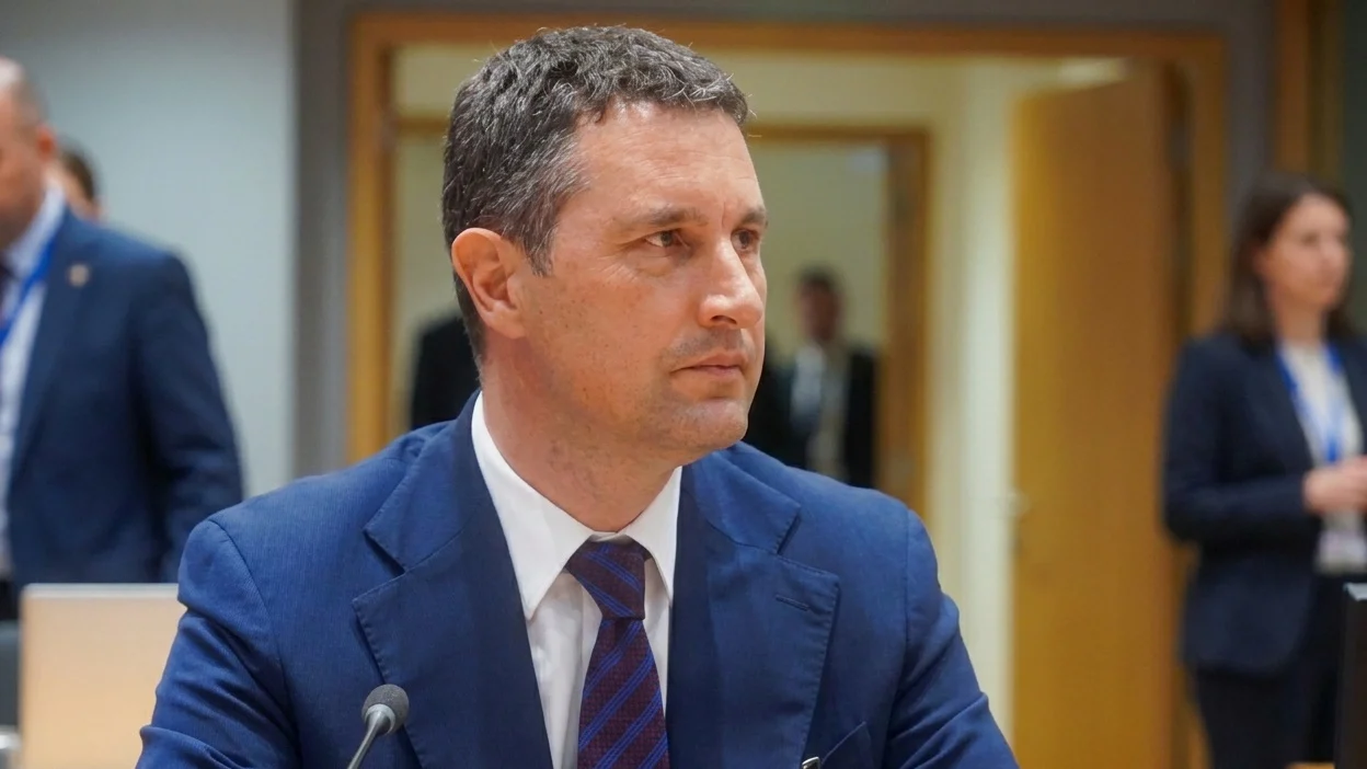 Avertisment dur în Guvern despre banii publici. firmele consilierilor