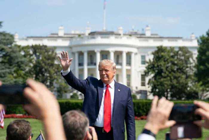 Trump trupe americane Polonia