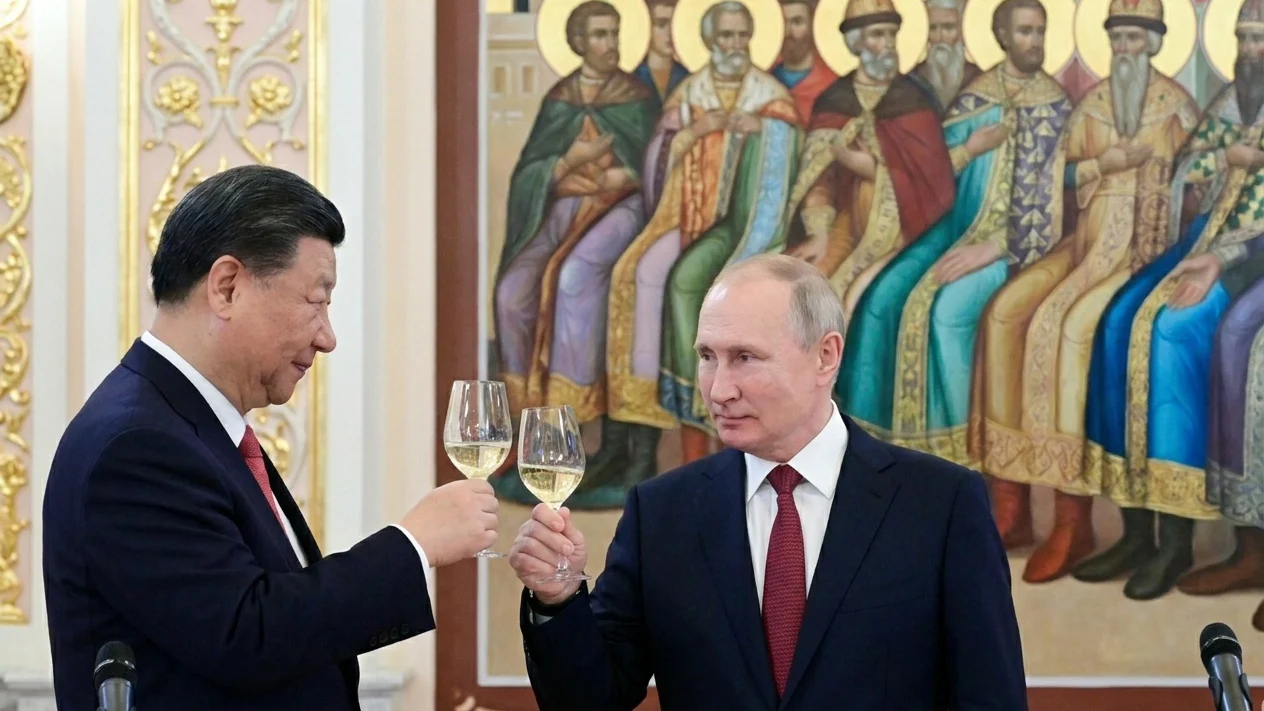 Se schimbă totul pe harta puterii globale. Ce caută de fapt Putin la Beijing