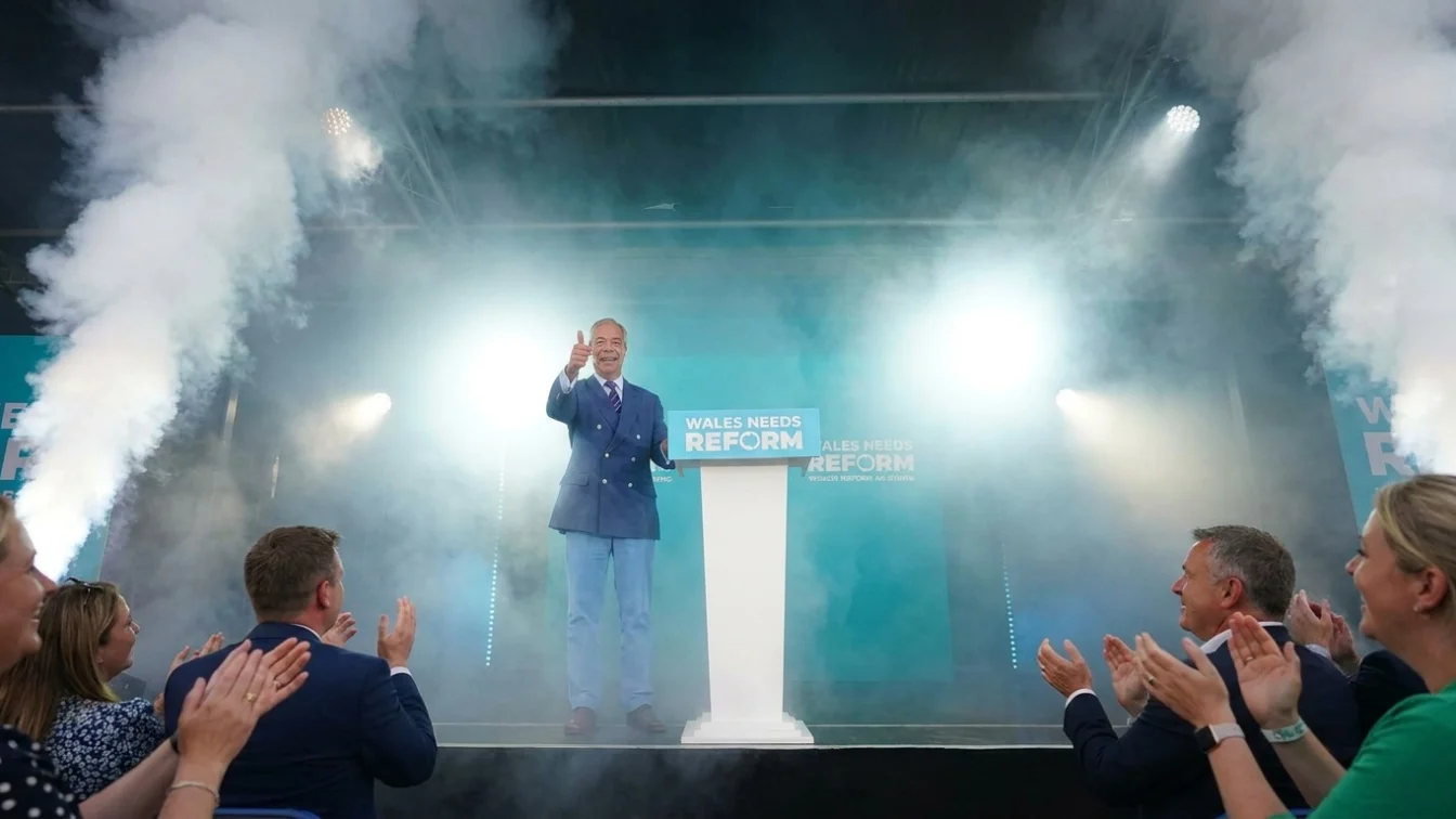 Cutremur politic major în Marea Britanie. Peste 1600 de mandate ajung la partidul radical joi