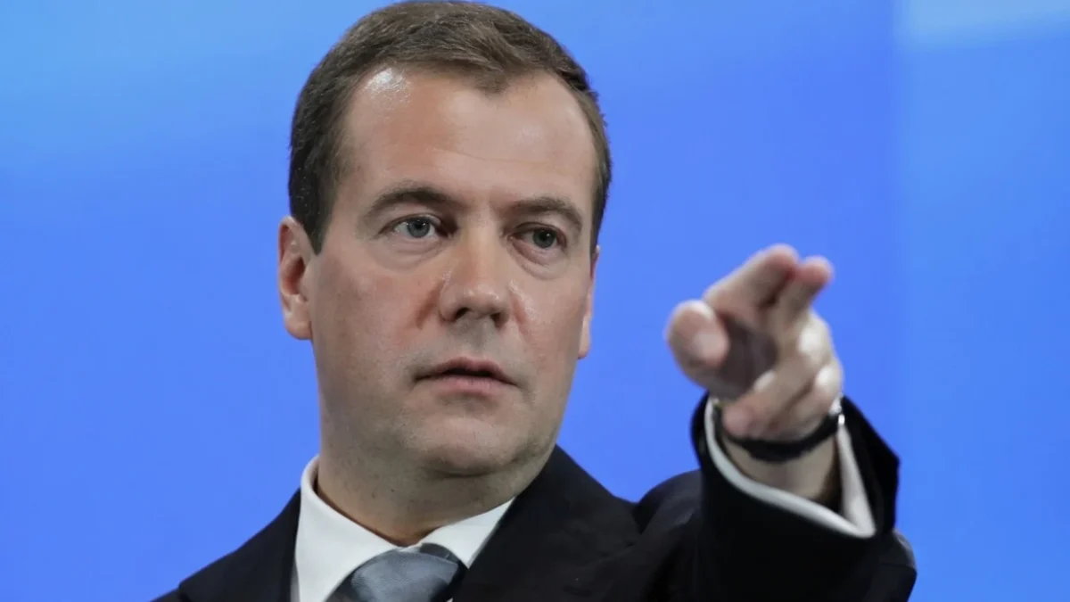 Medvedev amenință cu represalii asupra centralelor nucleare NATO. Riscul de securitate regională crește. amenințare nucleară Rusia