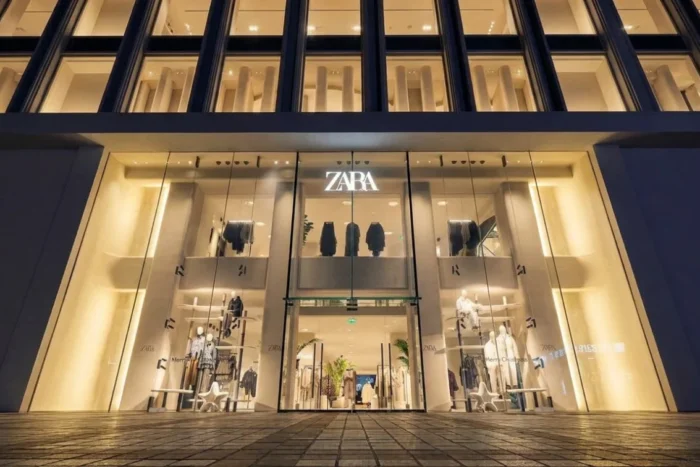 atac cibernetic Zara