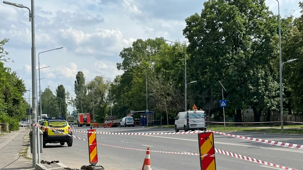 Trafic blocat pe Soseaua Berceni. O conducta de gaze a fost sparta in timpul lucrarilor