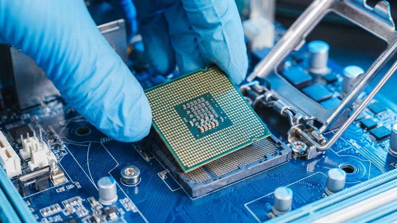 China anunță cipuri de 1.4 nanometri. Huawei vizează independența până în 2031.