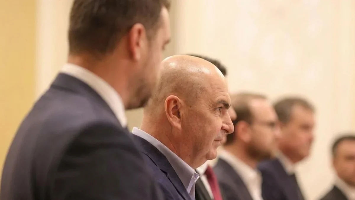 USR, scindat între opoziție și parteneriat. Decizia negocierilor interne. criza USR