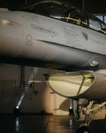 drona doborata F16 romanesc