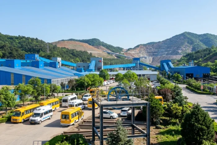 explozie mină China