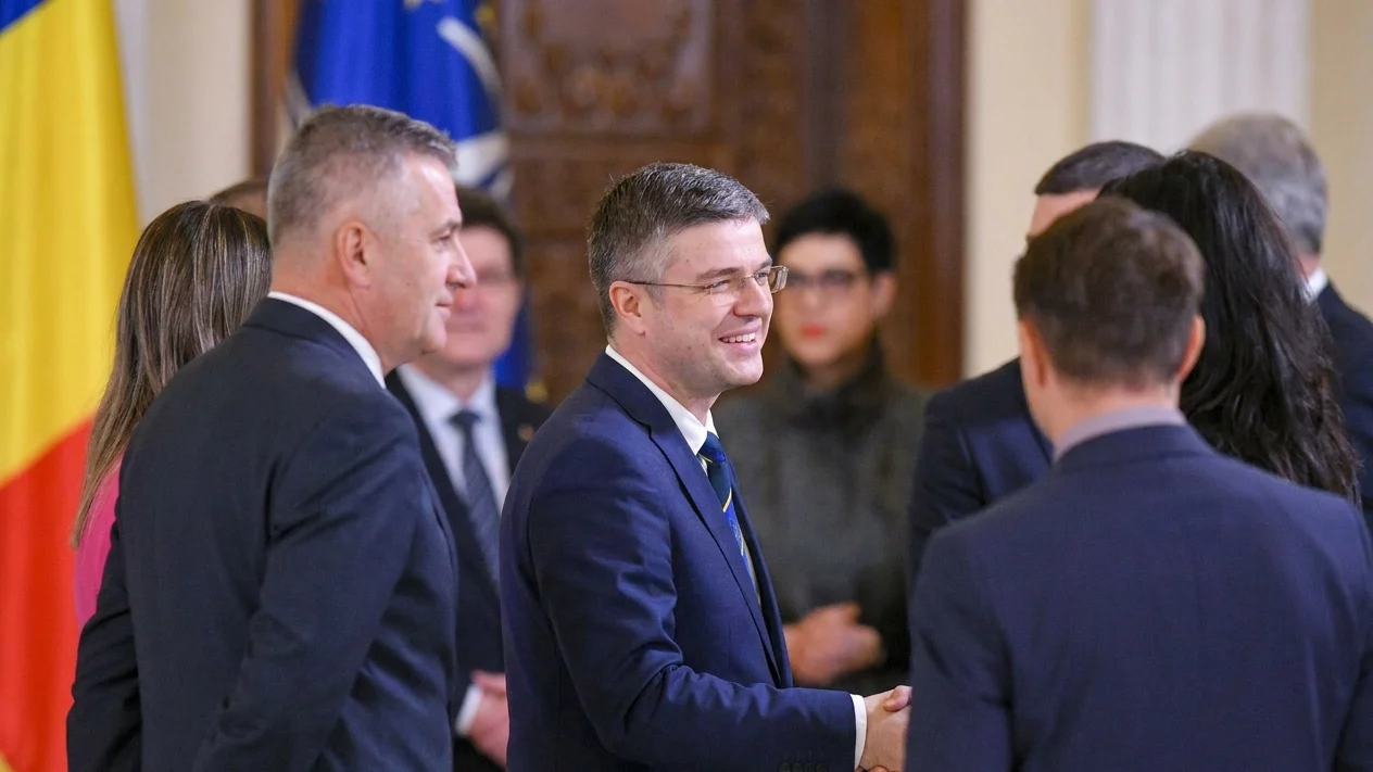 România produce jumătate din echipamentele programului SAFE. Economia prioritizează industria de apărare.