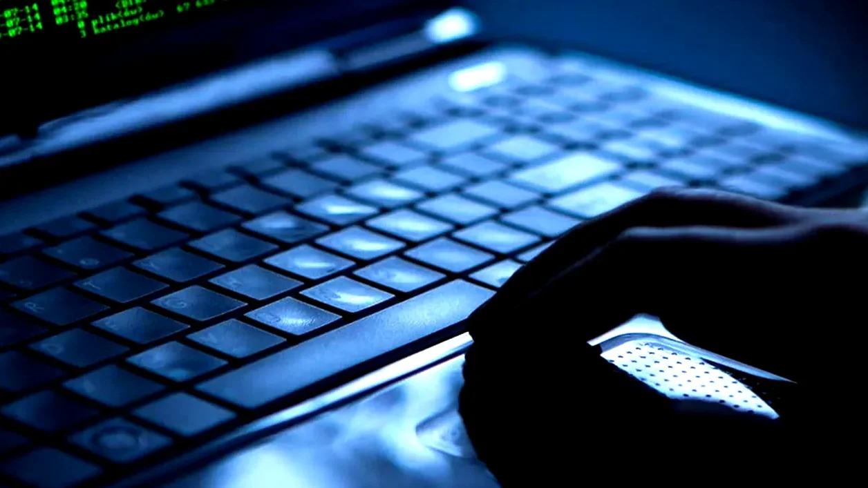 Iranul restabilește accesul la internet după 90 de zile. Ordinul a fost emis de președintele Pezeshkian.