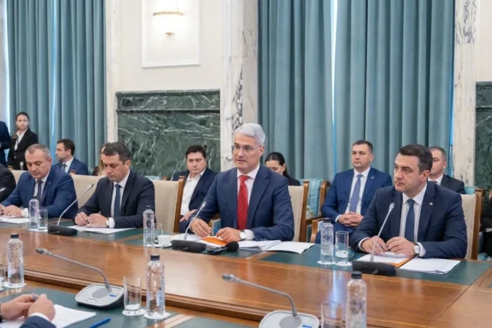 Reforma salariilor bugetarilor. Peste 1,2 milioane de angajați rămân fără indemnizația de hrană. legea salarizării