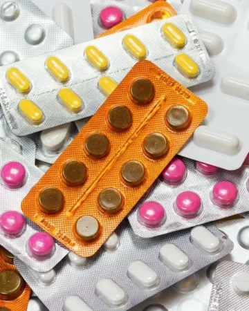 Uniunea Europeana schimba regulile pentru medicamente. Productia interna primeste prioritate medicamente Uniunea Europeana