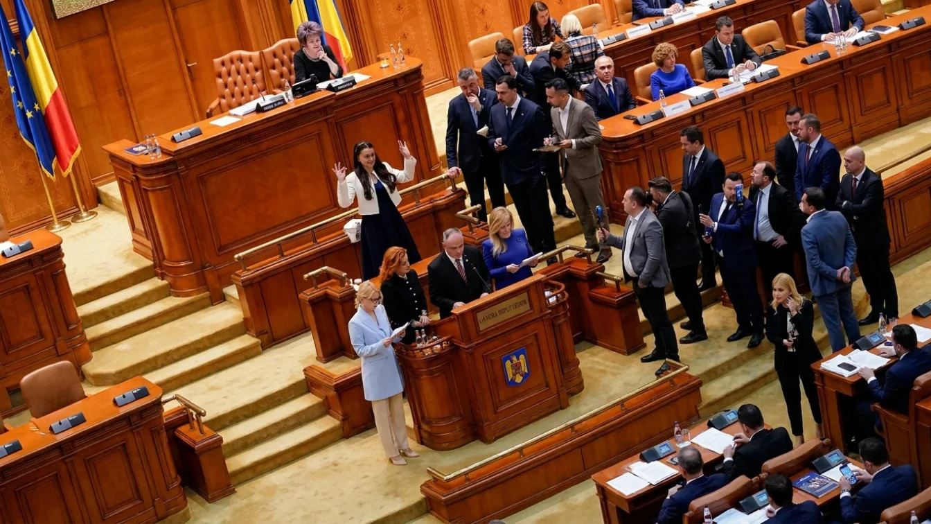 Decizie șoc în Parlamentul României. Guvernul condus de Ilie Bolojan a picat cu 281 de voturi