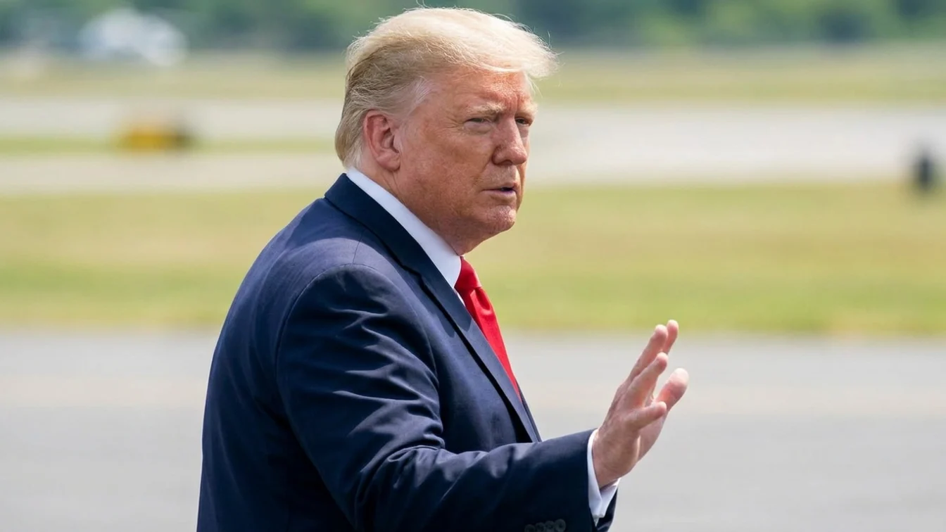 Decizie militară uriașă luată de Donald Trump. 20000 de marinari blocați vor fi scoși din zonă