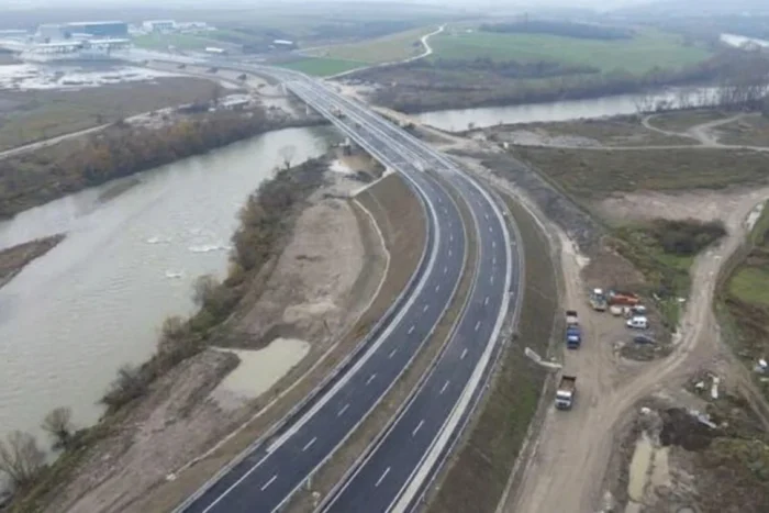 Noul pod rutier peste Tisa se deschide în iunie. Beneficii pentru Transcarpatia și nordul țării. pod rutier Tisa