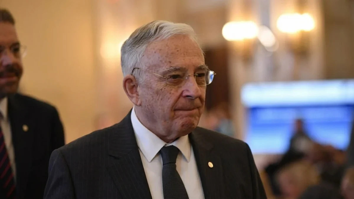 Avertismentul lui Mugur Isarescu despre noul guvern. Ce se întâmplă la Palatul Victoria premier tehnocrat