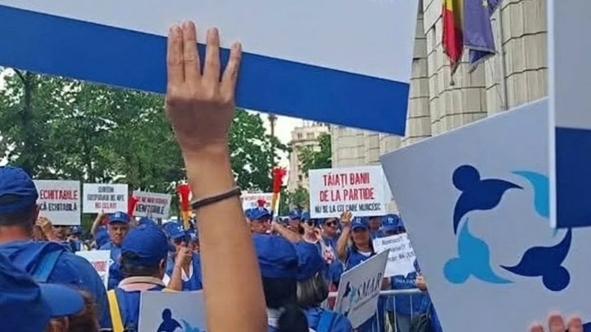 Sute de angajați ai Apelor Române protestează în Capitală. Salariul minim, o problemă națională