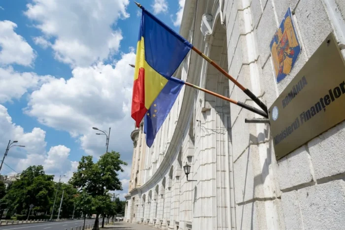 Finanțele intră în grevă. Peste 6.000 de angajați cer salarii distincte timp de două luni. proteste Ministerul Finanțelor