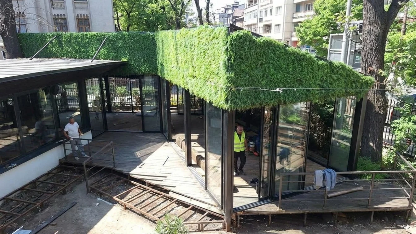 PNȚCD pierde sediul istoric și datorează sute de mii de euro. Restaurantul ilegal a fost demolat.