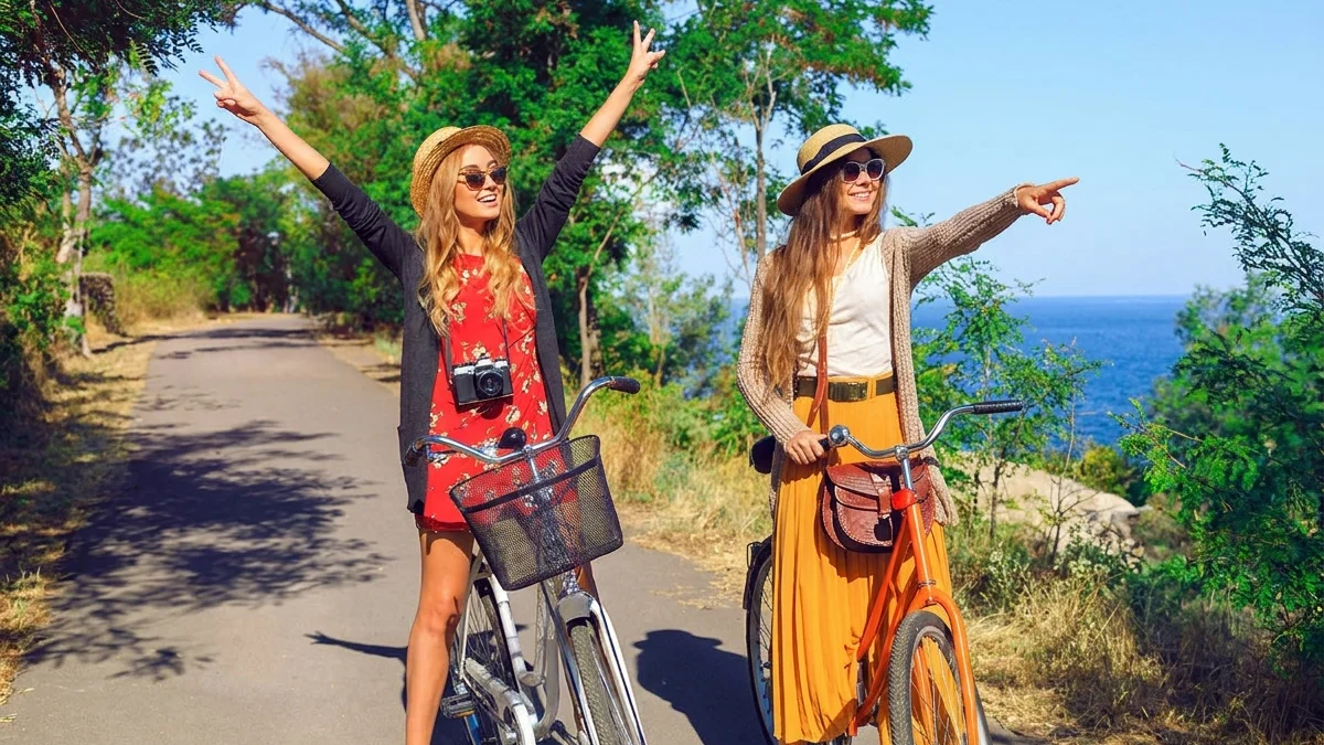 Vacante europene pe bicicletă în 2026. Traseele de la Lisabona la Viena atrag tot mai mulți turiști