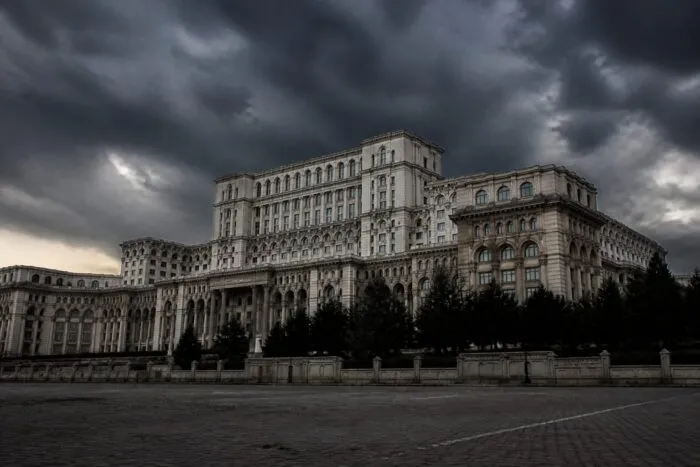 50 de zile fără Guvern nu mai sunt negociere, ci o formă de iresponsabilitate