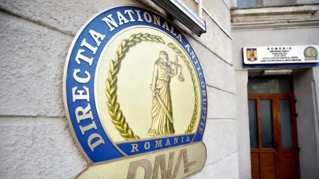 Șeful ANPC Mamaia, acuzat de DNA. A luat 15.000 lei pentru protejarea unui club.