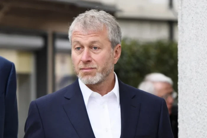 Miliardarul Roman Abramovici l-a vizitat pe Volodimir Zelenski la Kiev. Putin a dezvăluit inițial întâlnirea. Roman Abramovici
