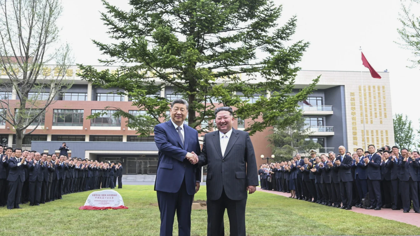 Vizita lui Xi Jinping la Phenian. China și Coreea de Nord își consolidează relațiile diplomatice.