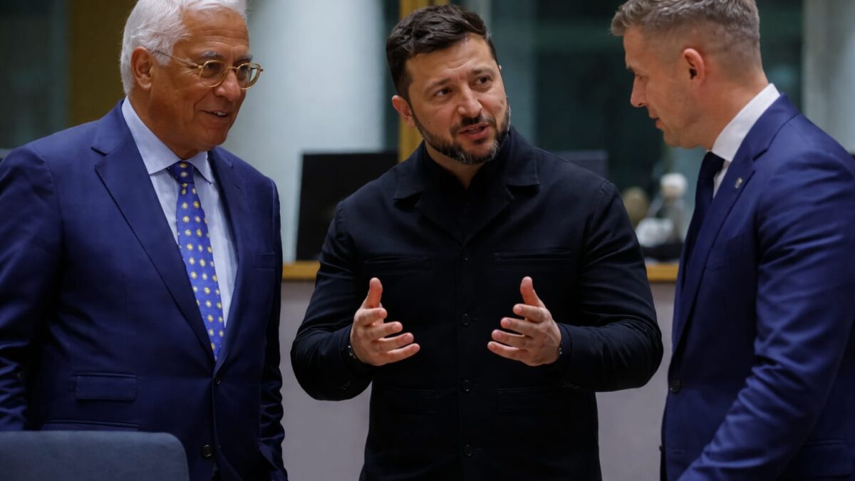 Volodimir Zelenski cere accelerarea aderării Ucrainei la UE și avertizează că Putin vrea refacerea URSS Volodimir Zelenski cere accelerarea aderării Ucrainei la UE și avertizează că Putin vrea refacerea URSS